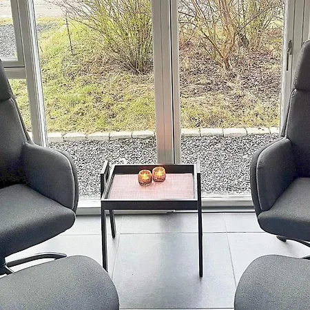 Semesterbostad 14 Person In *