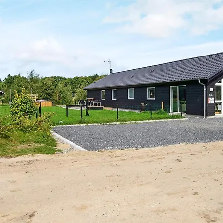 Semesterbostad 14 Person In