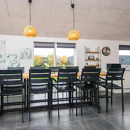 5 Star Holiday Home In Glesborg بيت للعطل